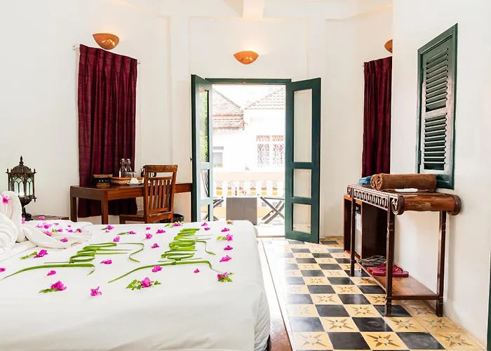 Wat Damnak Hotel